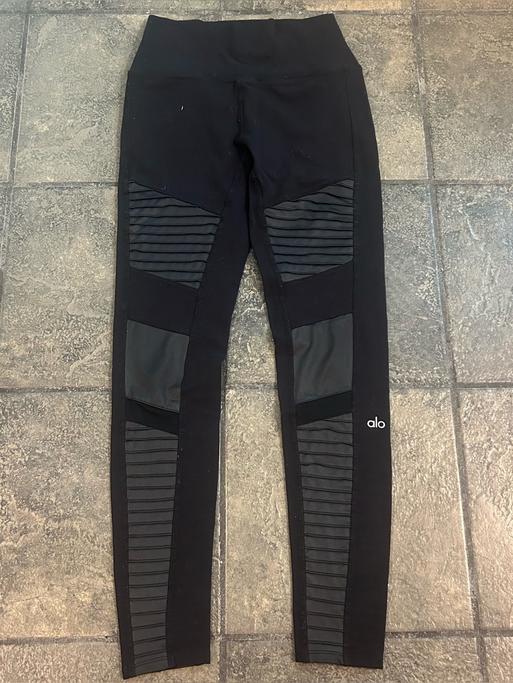 Alo Yoga Leggings Women’s M Gray Moto Ribbed High-Waist Gym Running Active